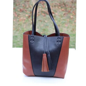 Reversible vegan tote bag